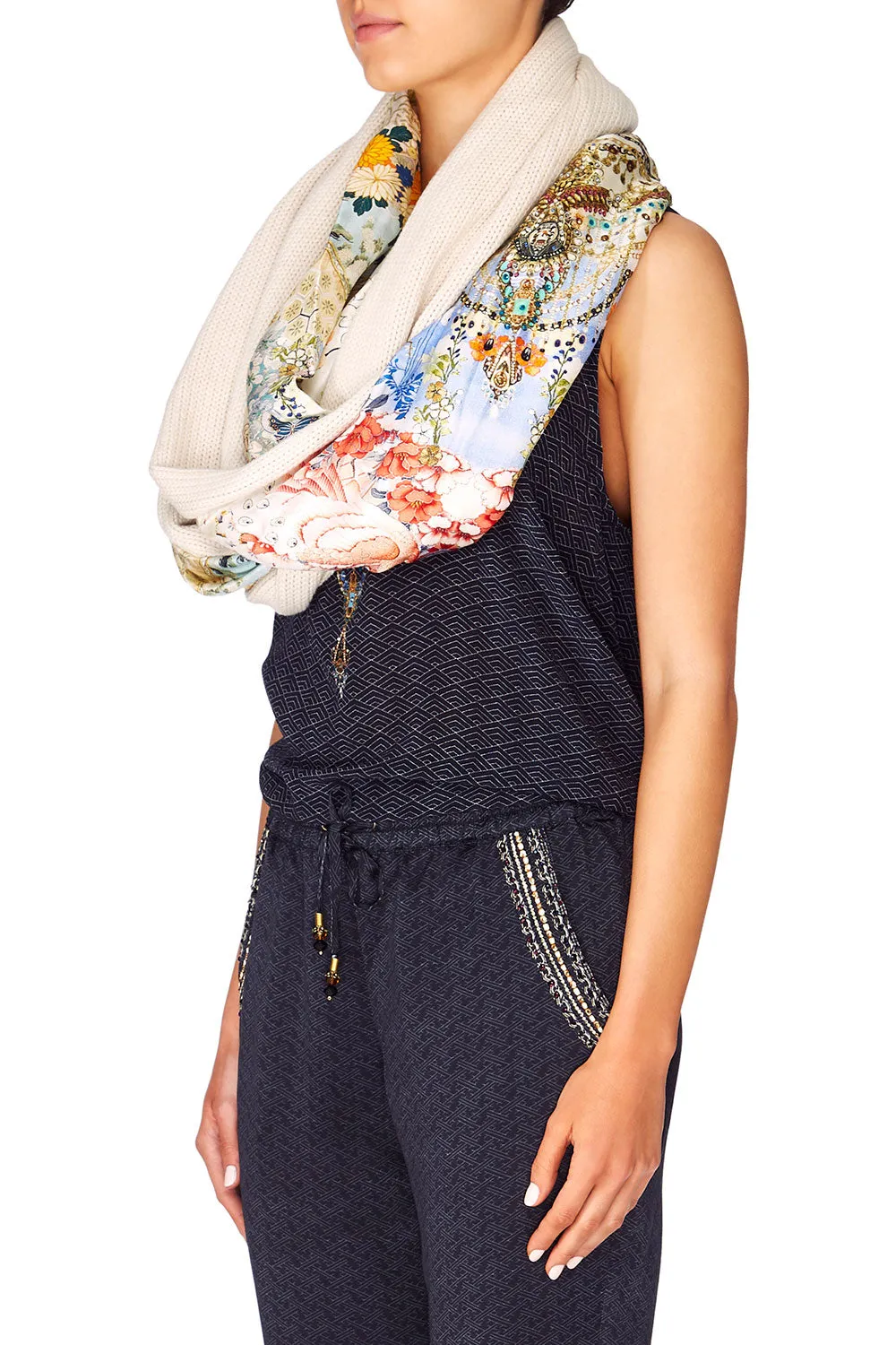 DOUBLE SIDED SCARF LADY LABYRINTH
