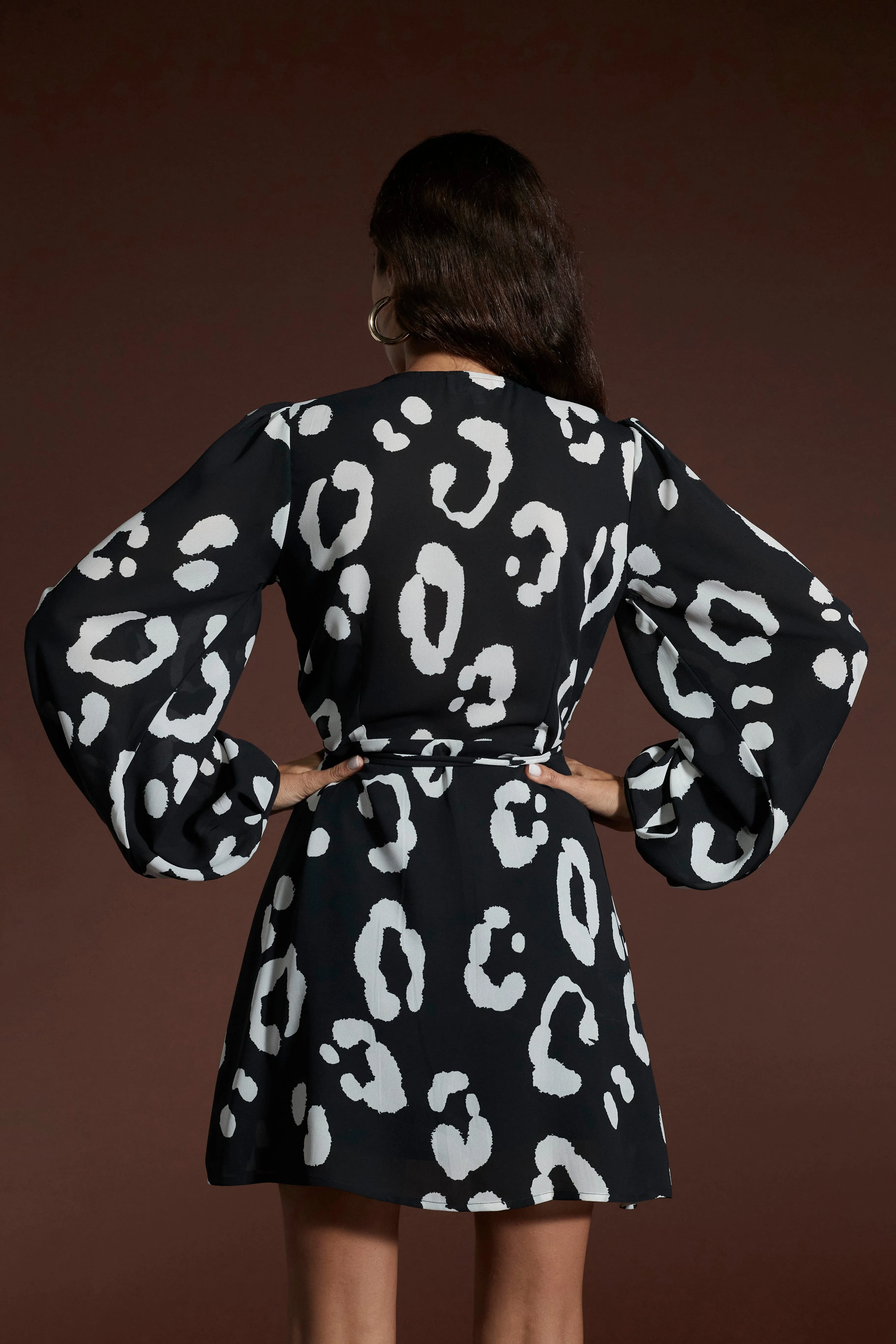 Ginger Mini Wrap Dress In Oversized Mono Leopard