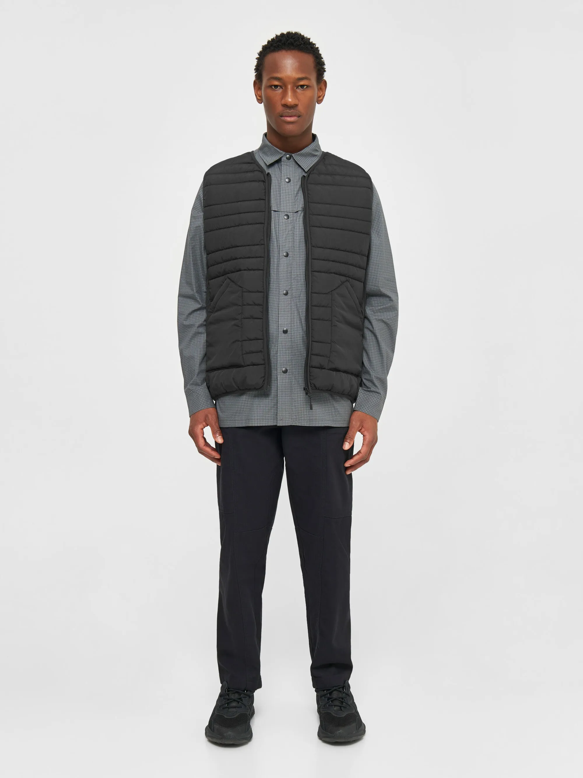 GO ANYWEAR™ quilted padded zip vest - Black Jet