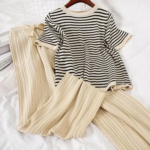 Lounge 2-in-1-Set: Striped Tee   Knit Wide-Leg Pants