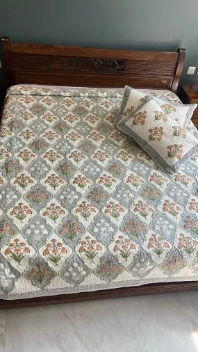 Saffron Blooms Quilted Bedcover : Sunshine Dreams