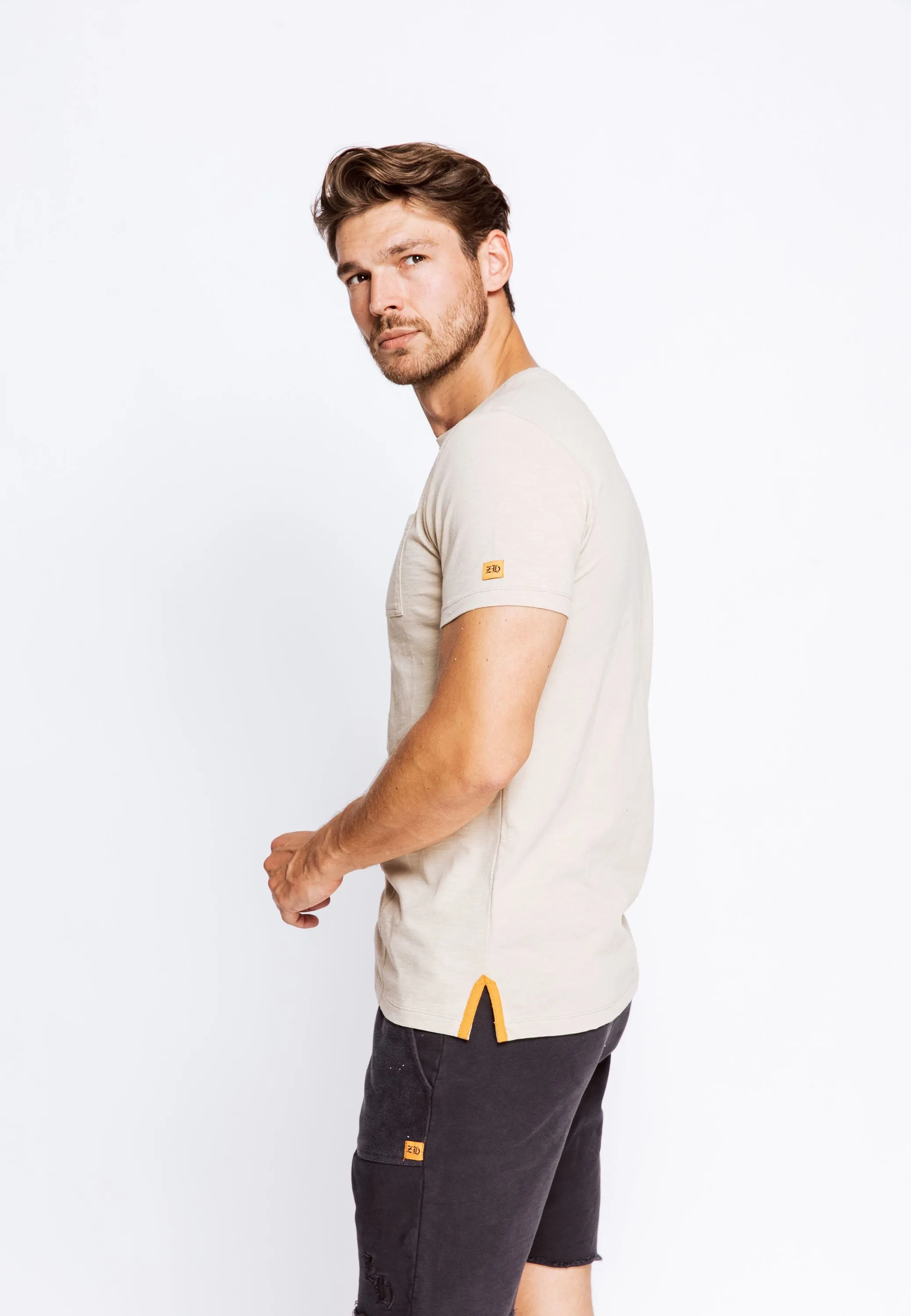 T-Shirt TILL in Sand - Zhrill Man