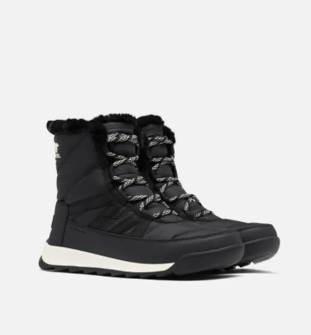 The Quilted Lace Snowboot in Black