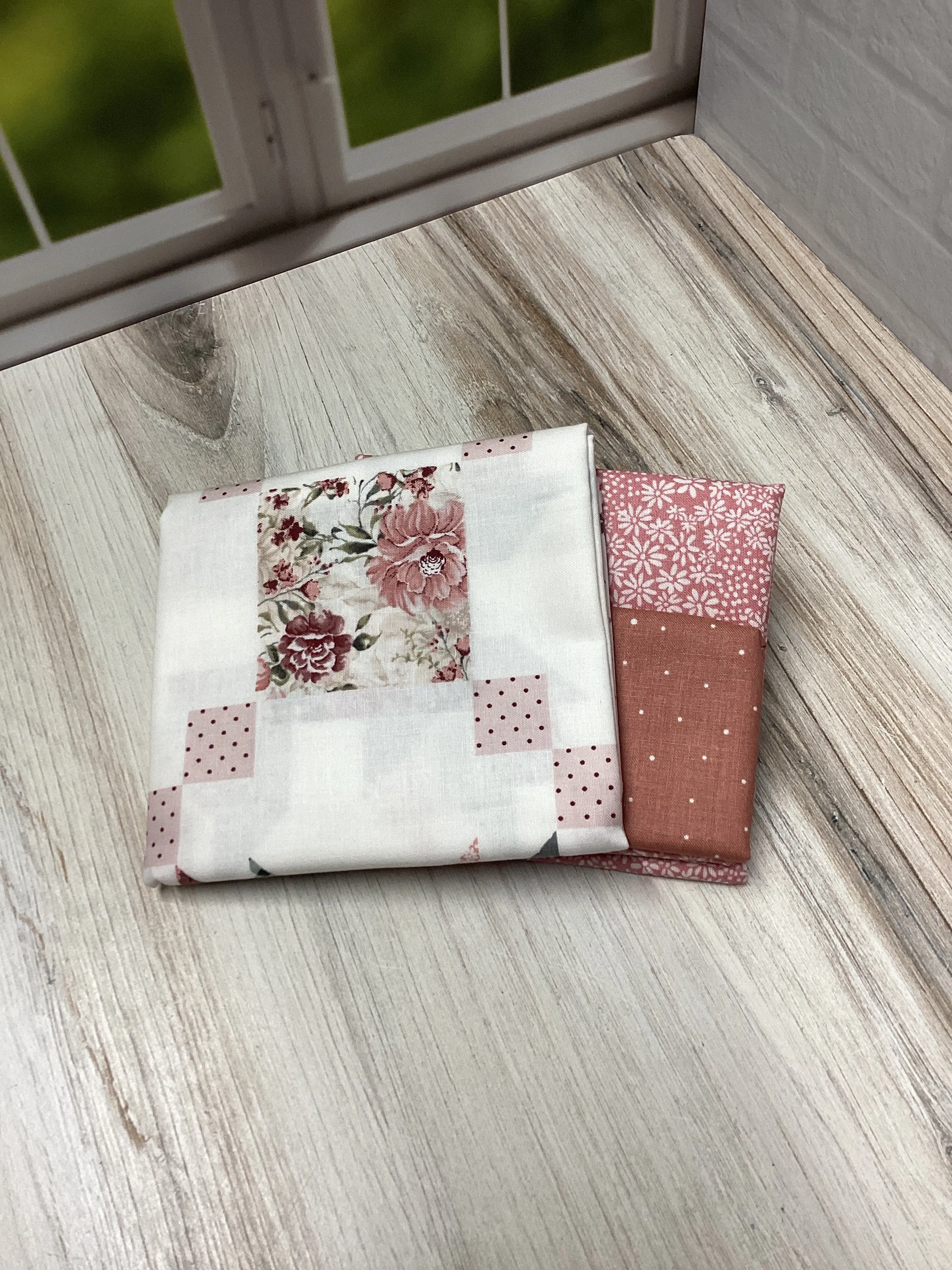 Tiny Tote