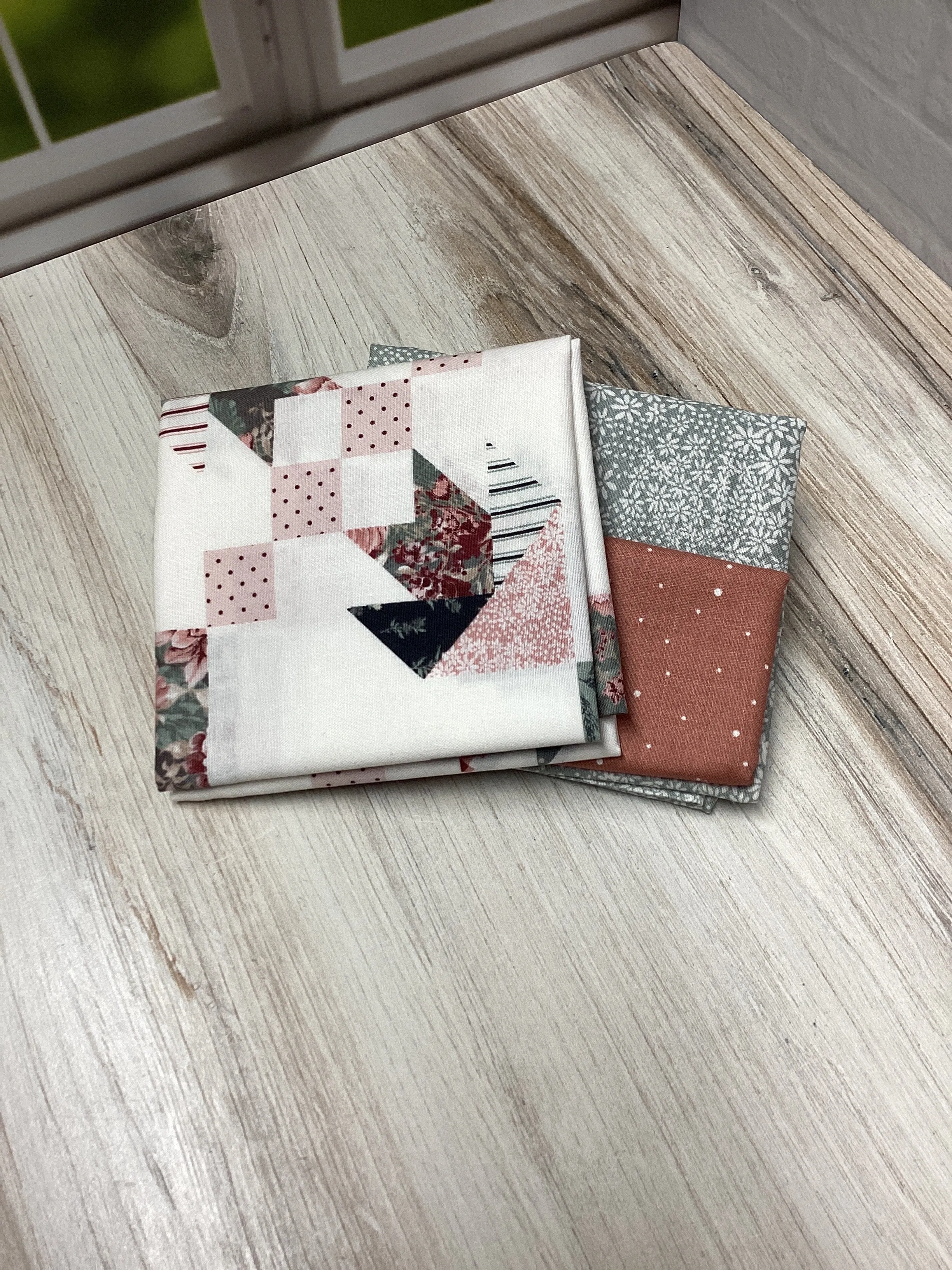 Tiny Tote