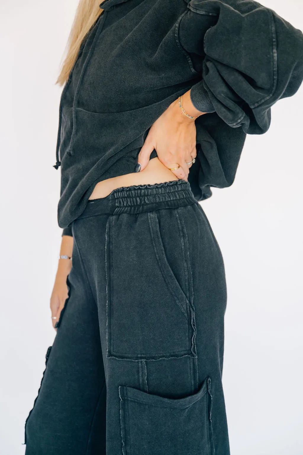 Vibing Oversized Utility Sweatpants - Black