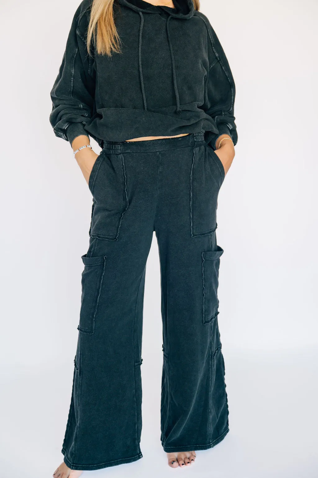 Vibing Oversized Utility Sweatpants - Black