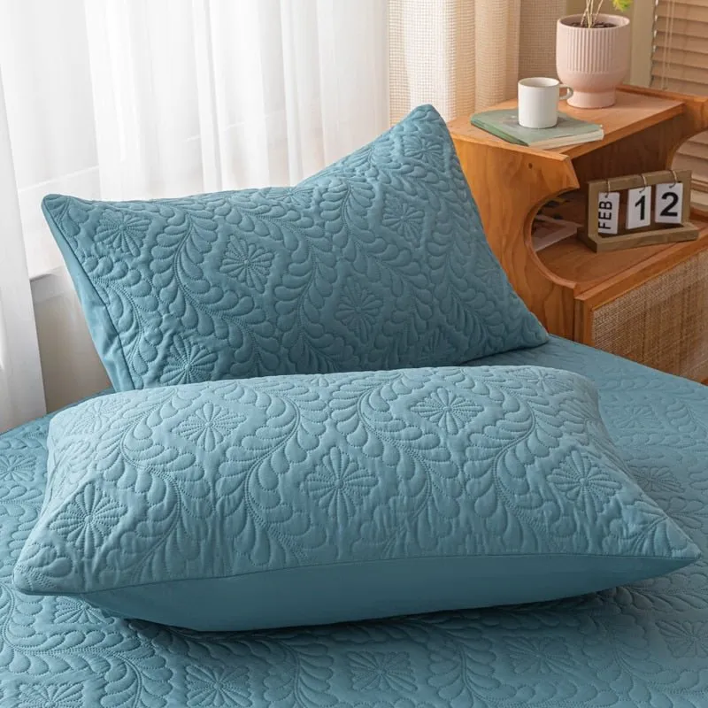 Waterproof Quilted Pillowcase - Solid Color