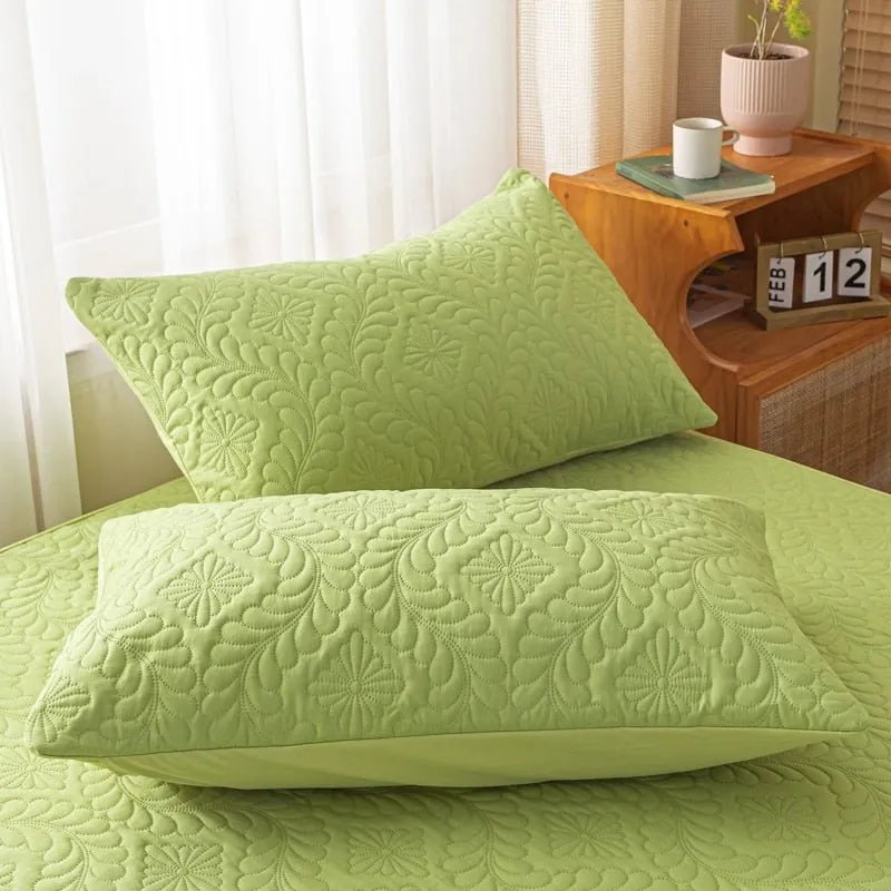 Waterproof Quilted Pillowcase - Solid Color