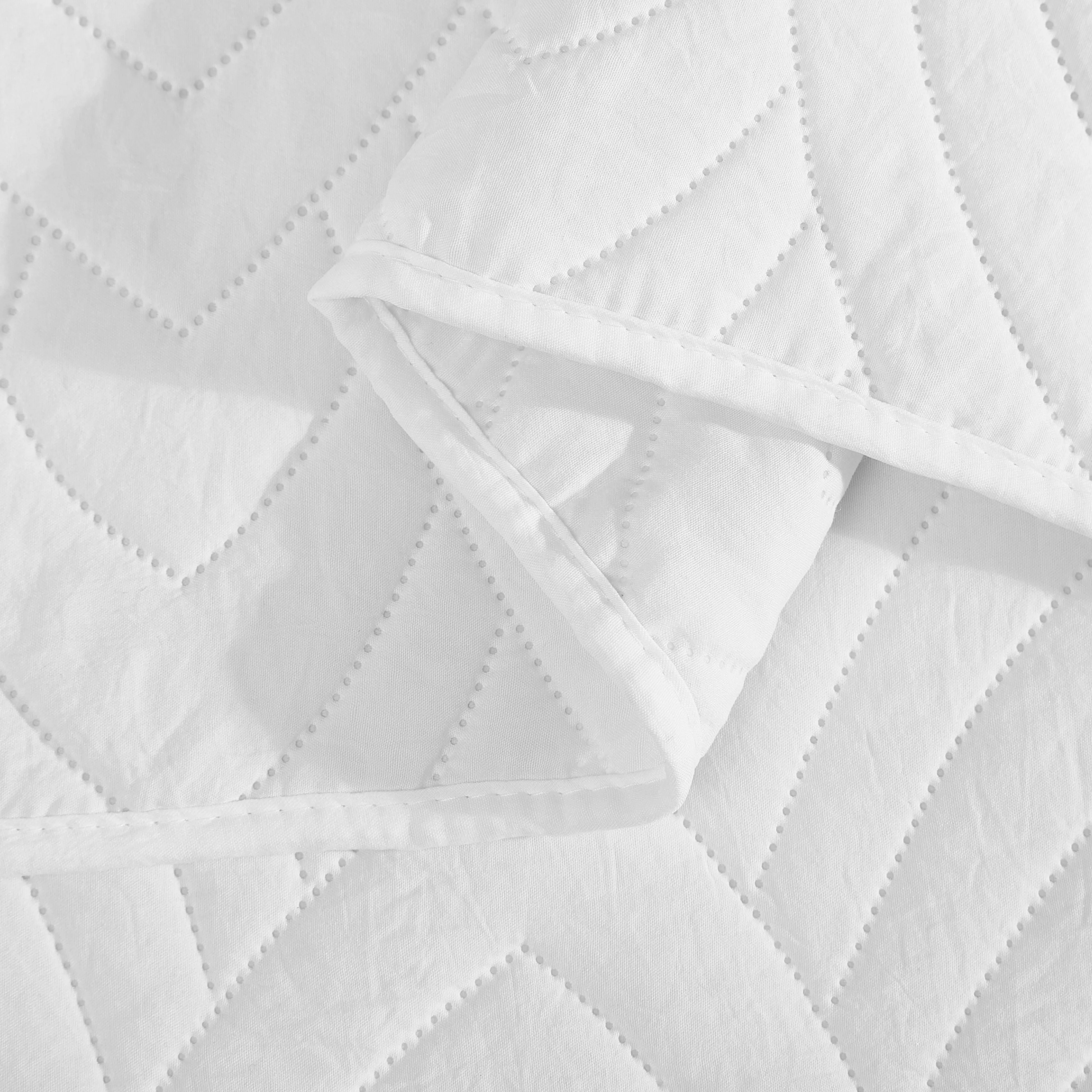Weston - 3 Piece Quilt Set, Lightweight Bedspread Coverlet Set