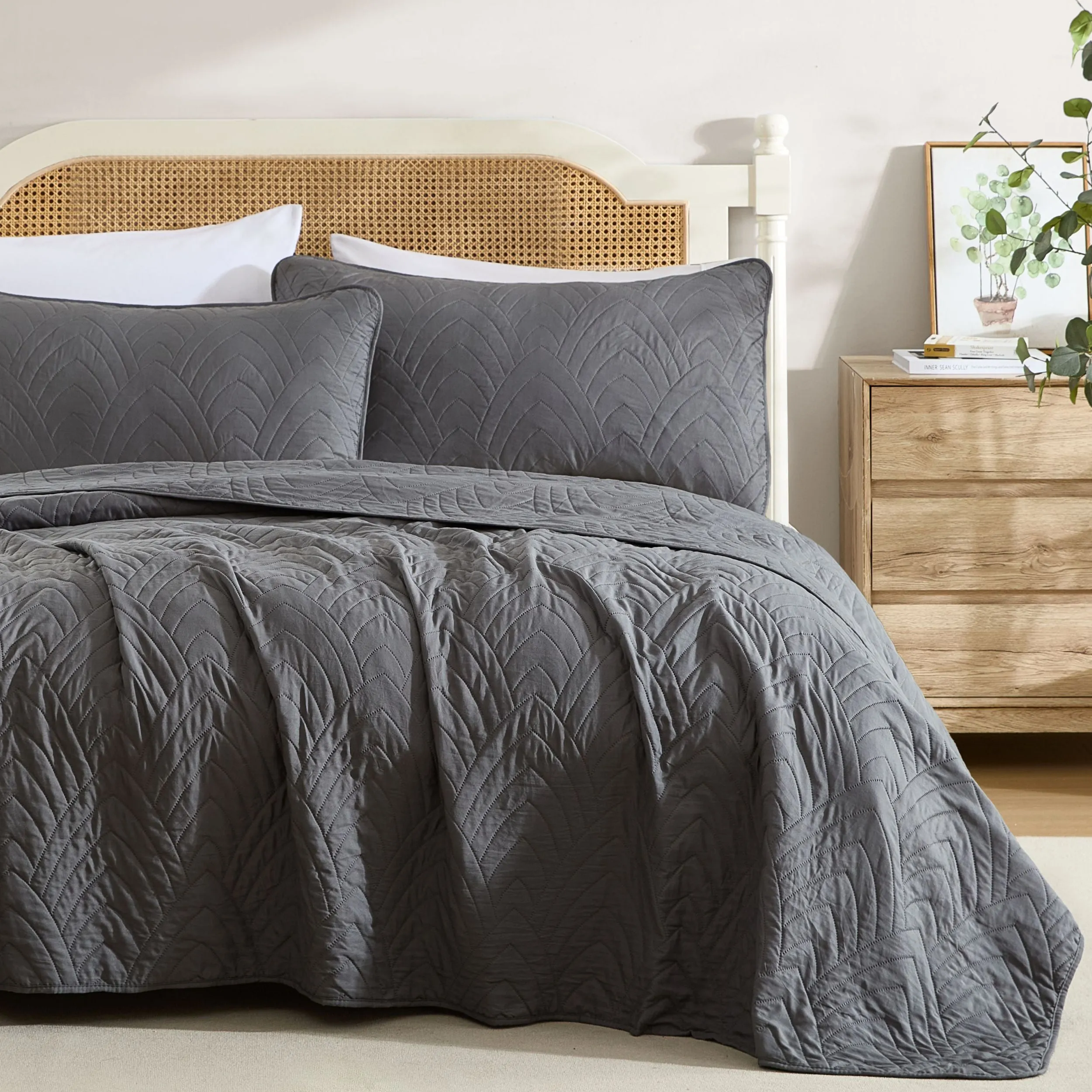 Weston - 3 Piece Quilt Set, Lightweight Bedspread Coverlet Set