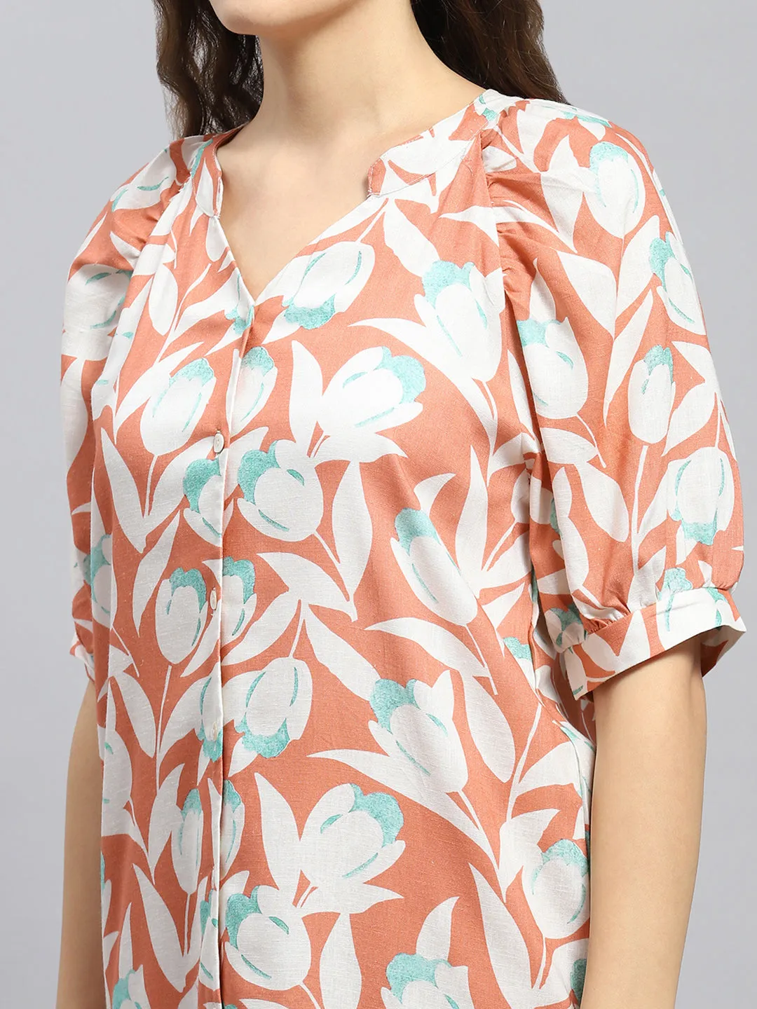 Women Peach Printed Mandarin Collar 3/4 Sleeve Tunic