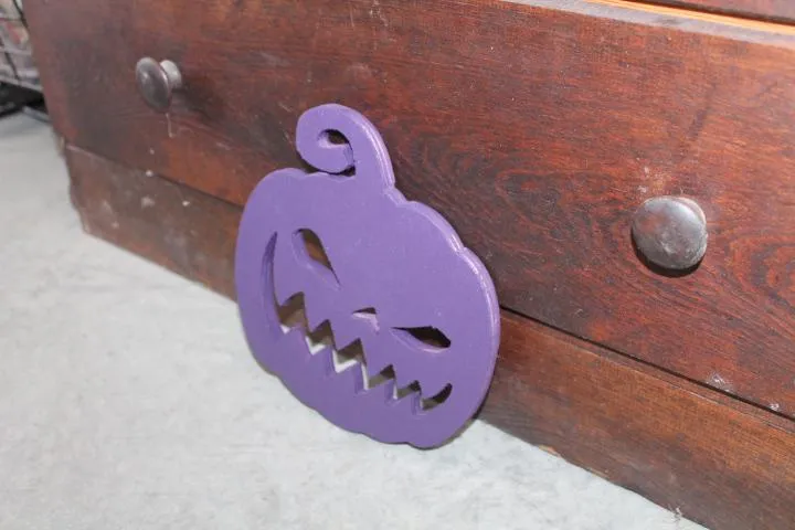Wooden Jack o lantern Pumpkin Spooky Yard Cut out  Sign Pumpkin Rustic Yard Fall Autumn Decoration Prop Giftable Halloween Purple Face