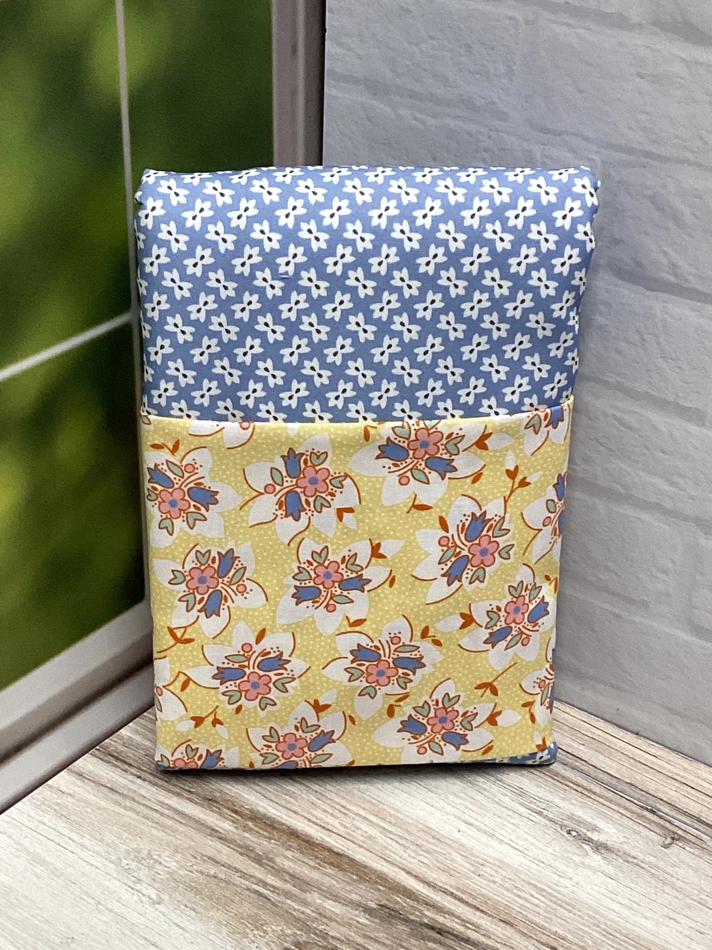 Zara Zipper Pouch